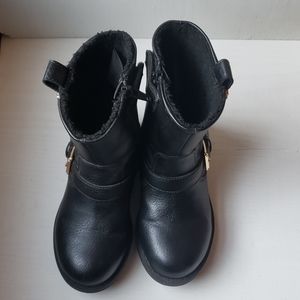 H&M girl boots in size 10.5 black